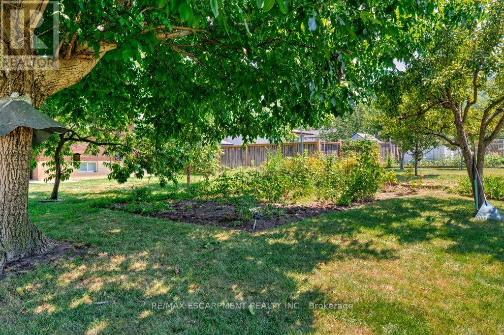 Photo 12 of 56 Gray Road, Hamilton ON