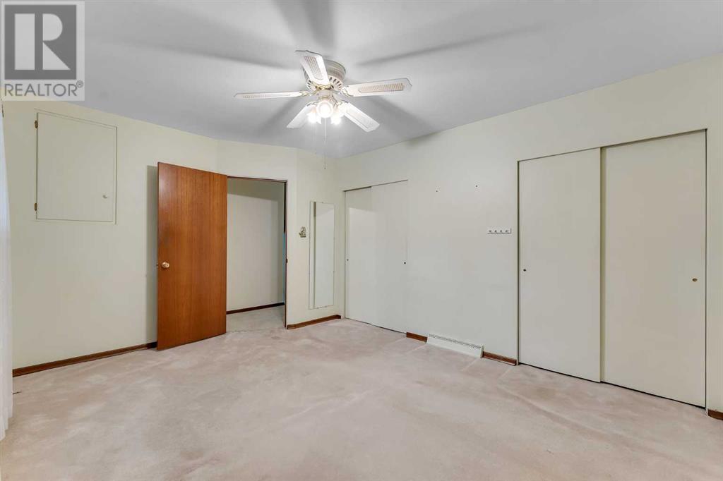 Single Family House 4 Level for Sale in   Avenue SW Rutland Park Calgary 