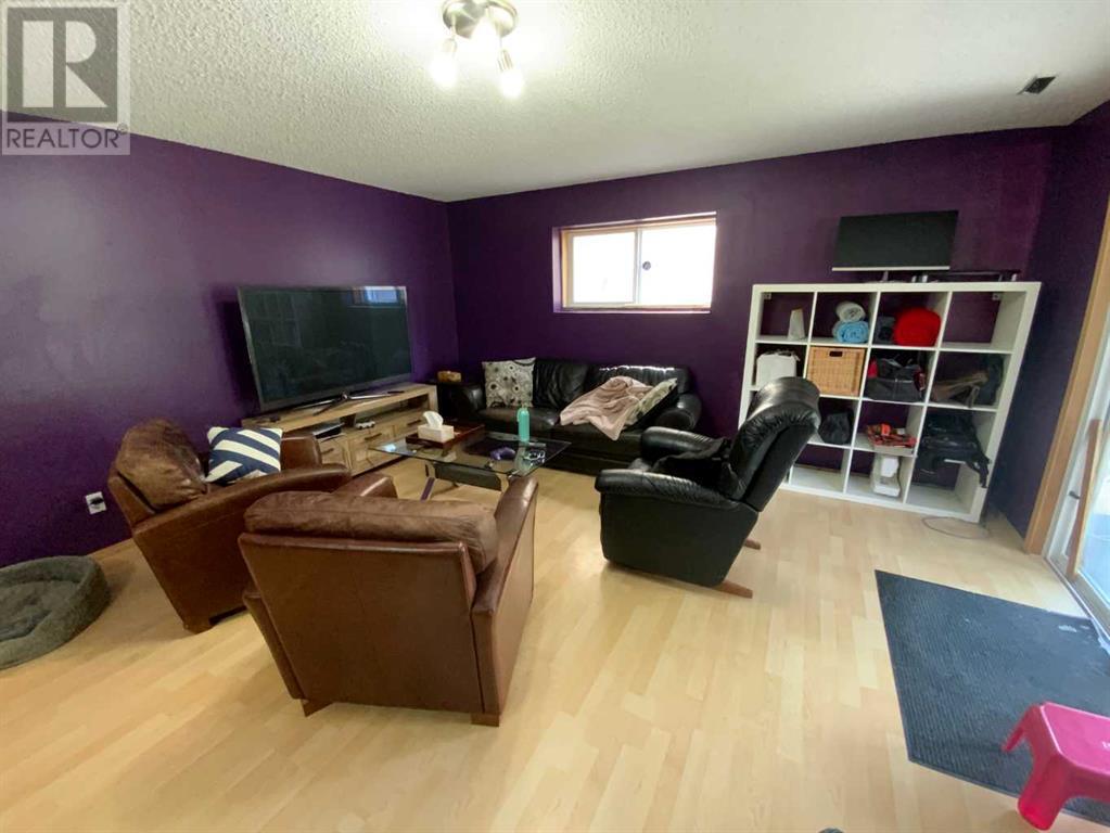 Single Family House for Sale in  Tuscany Meadows Heath NW Tuscany Calgary 