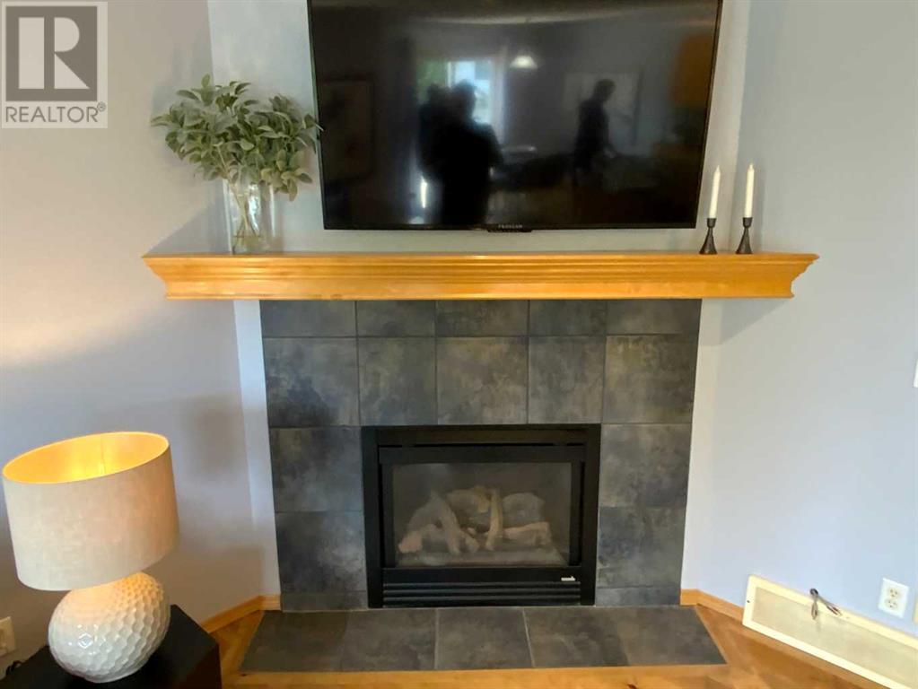 Single Family House for Sale in  Tuscany Meadows Heath NW Tuscany Calgary 