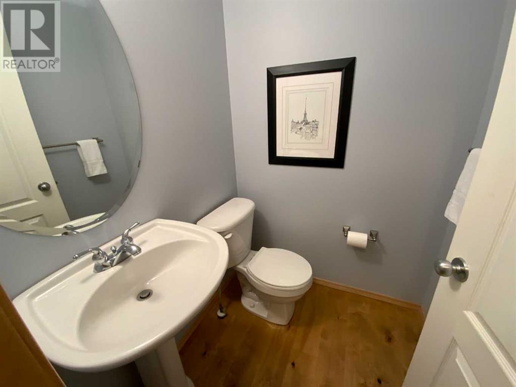 Single Family House for Sale in  Tuscany Meadows Heath NW Tuscany Calgary 