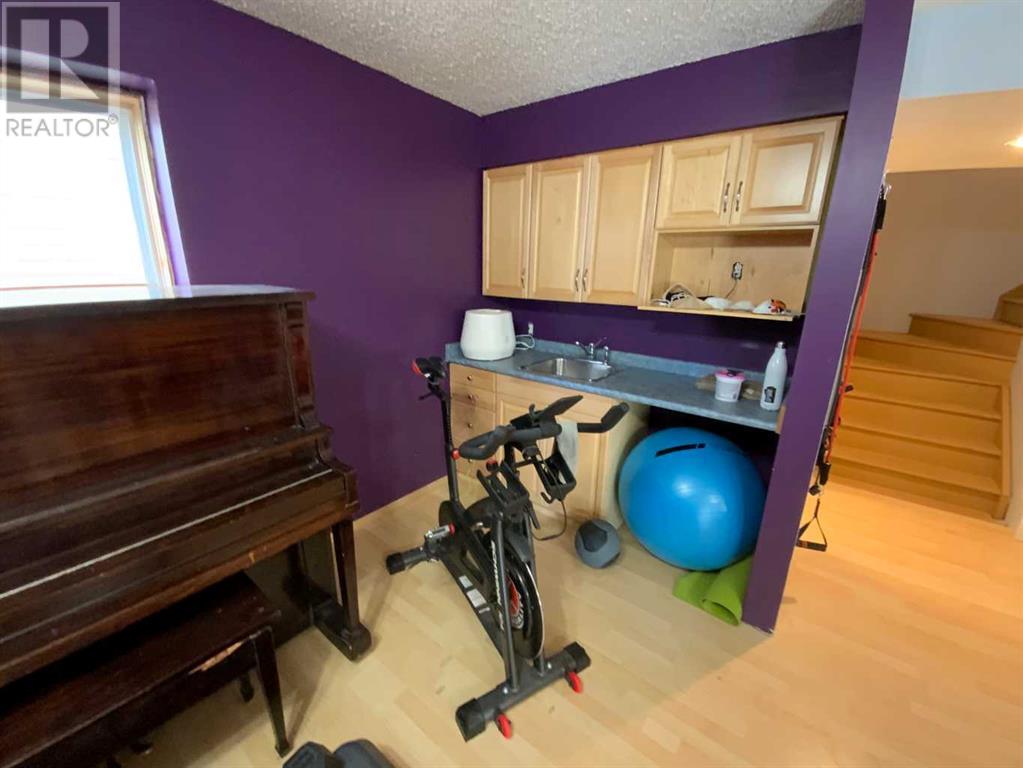 Single Family House for Sale in  Tuscany Meadows Heath NW Tuscany Calgary 