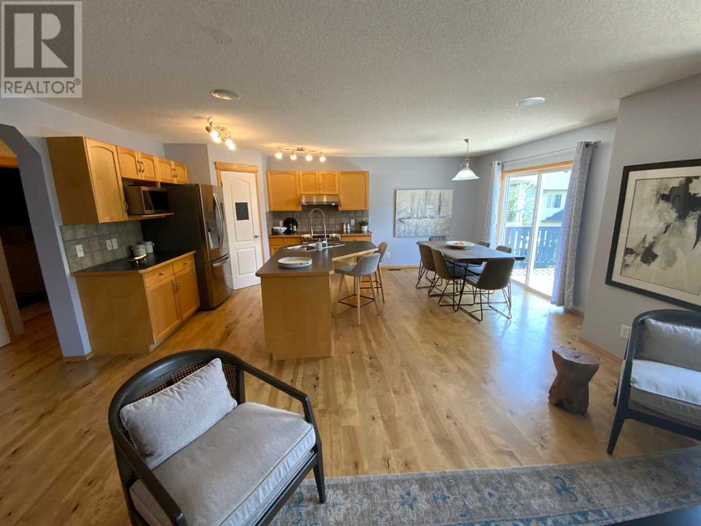 Single Family House for Sale in  Tuscany Meadows Heath NW Tuscany Calgary 