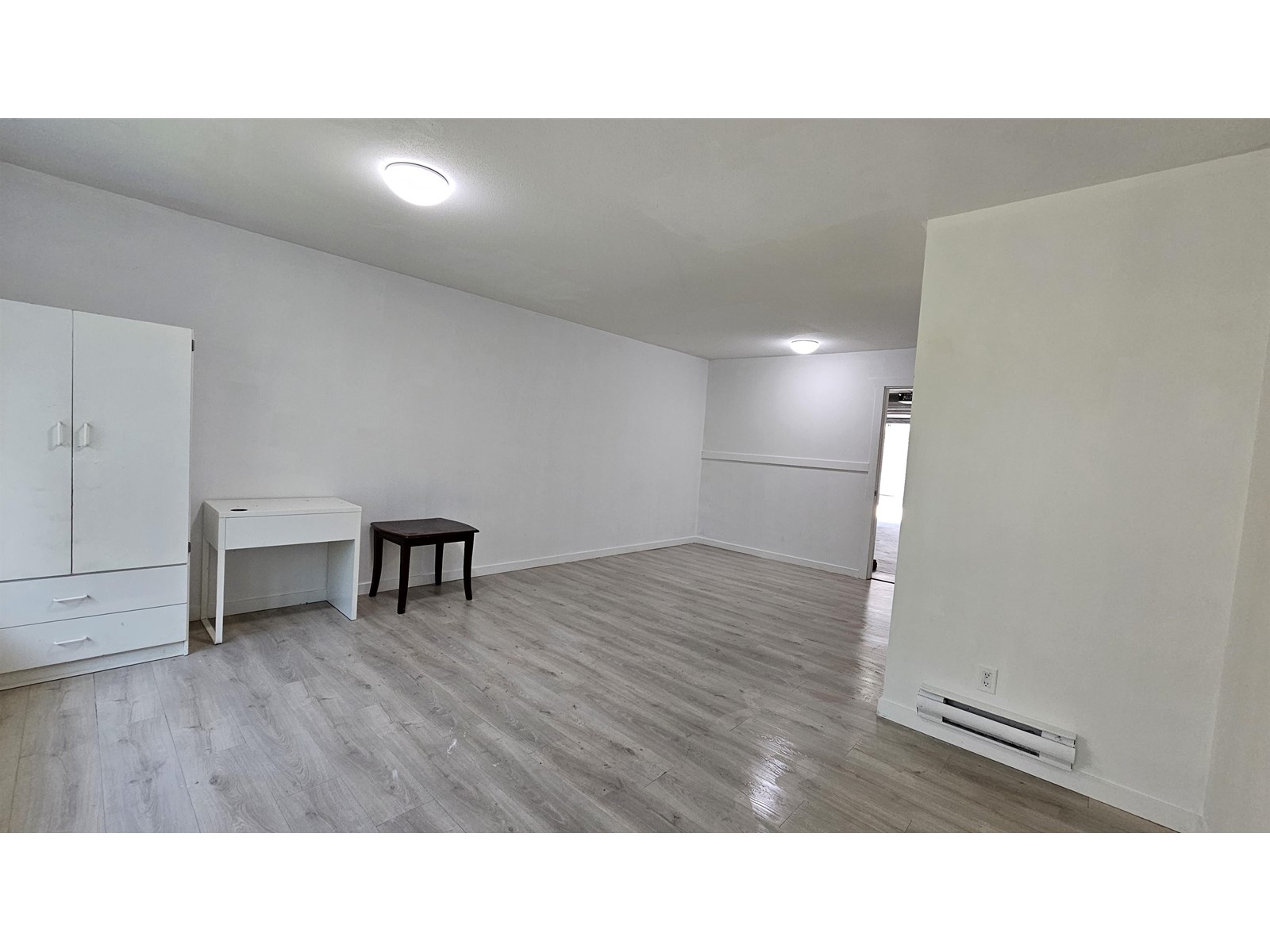 Photo 16 of 35 8277 161 Street, Surrey BC