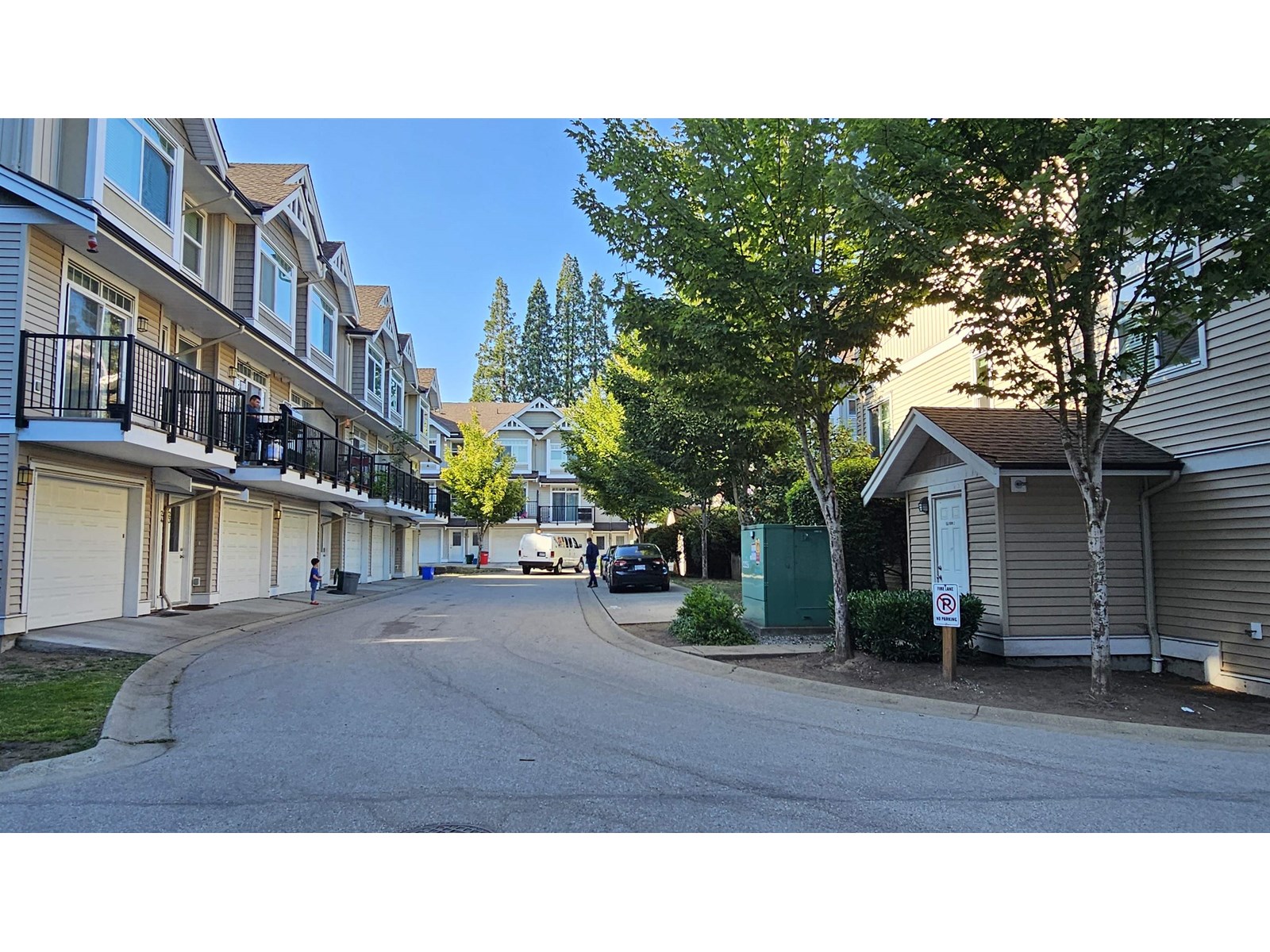 Photo 2 of 35 8277 161 Street, Surrey BC
