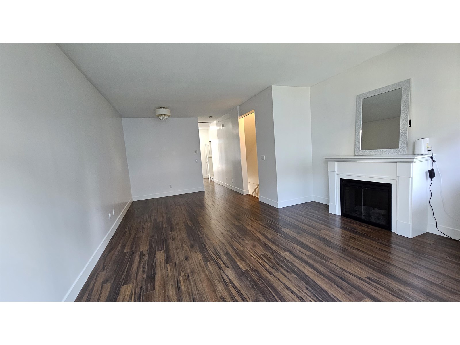 Photo 12 of 35 8277 161 Street, Surrey BC
