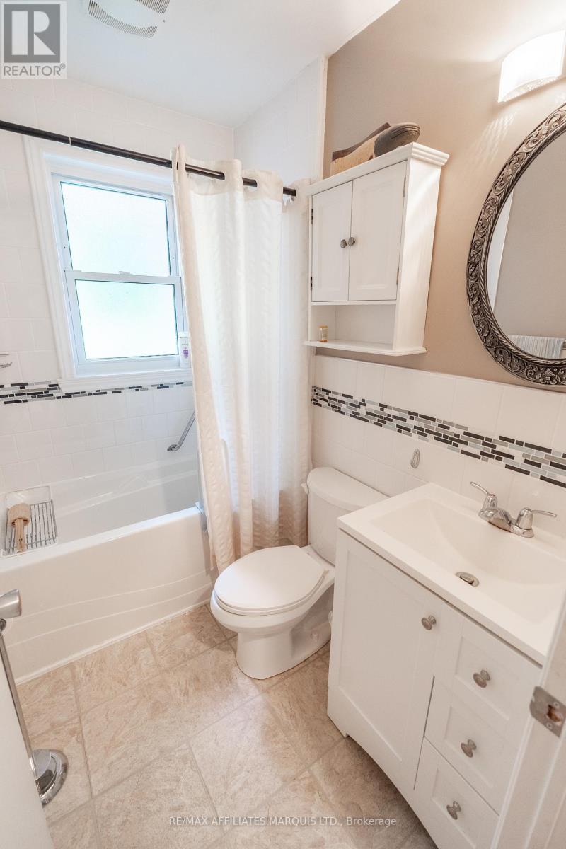 Photo 11 of 705 Second Street E, Cornwall ON