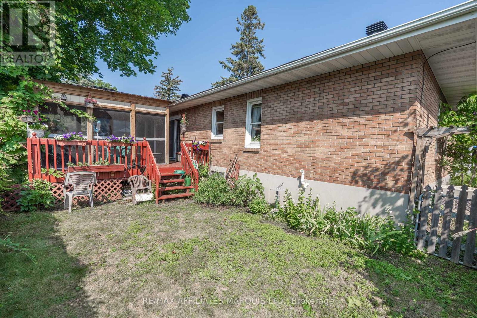 Photo 24 of 705 Second Street E, Cornwall ON