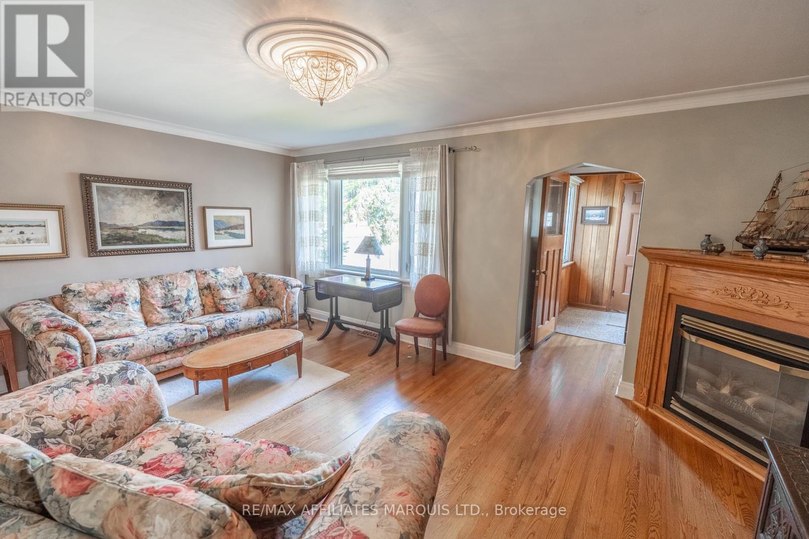 Photo 4 of 705 Second Street E, Cornwall ON