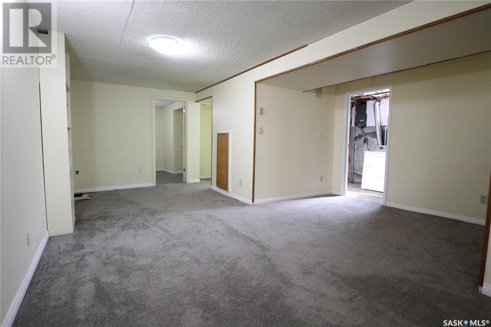 Photo 11 of 23 Osborne Crescent, Regina SK