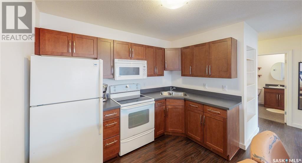 Photo 14 of 18 2060 Lorne Street, Regina SK