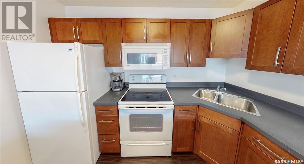 Photo 13 of 18 2060 Lorne Street, Regina SK