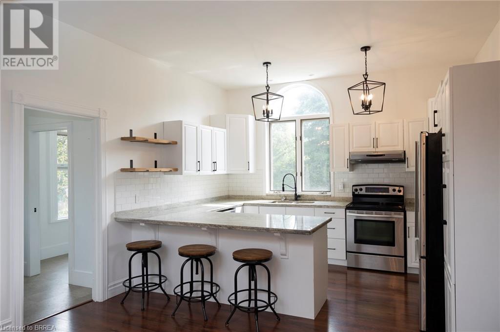 Photo 1 of 76 5 Stover Street N, Norwich ON