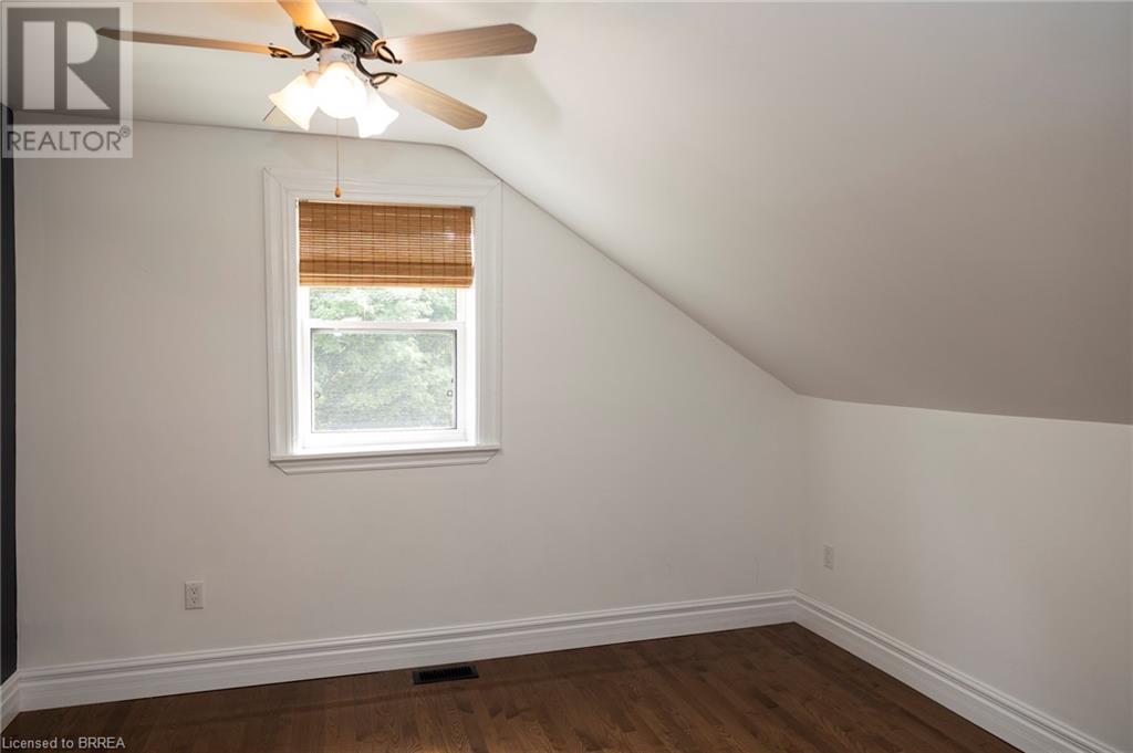 Photo 31 of 76 5 Stover Street N, Norwich ON