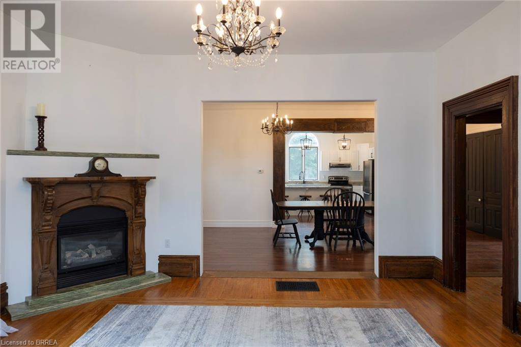 Photo 7 of 76 5 Stover Street N, Norwich ON