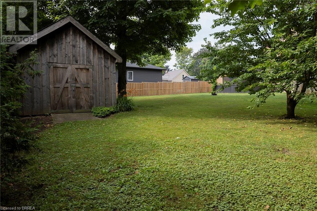 Photo 25 of 76 5 Stover Street N, Norwich ON