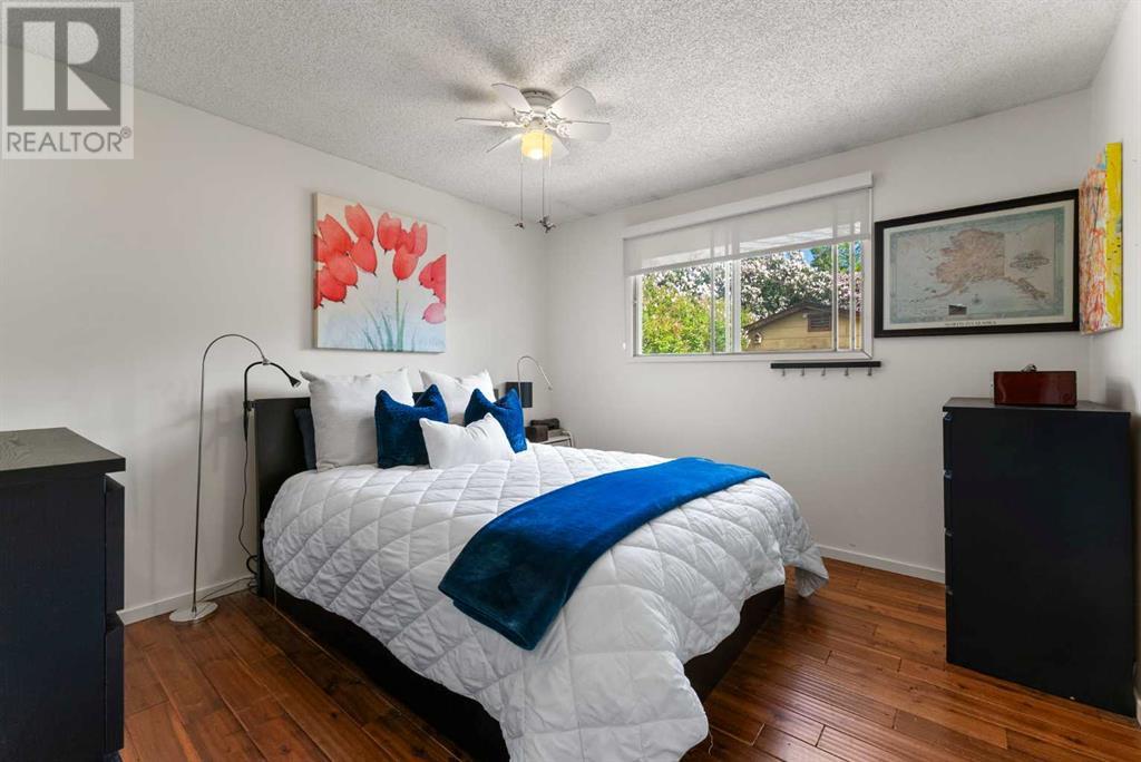 Single Family House Bi-level for Sale in  Ogmoor Place SE Ogden Calgary 