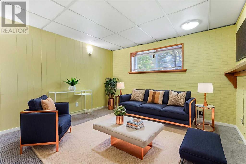 Single Family House Bi-level for Sale in  Ogmoor Place SE Ogden Calgary 