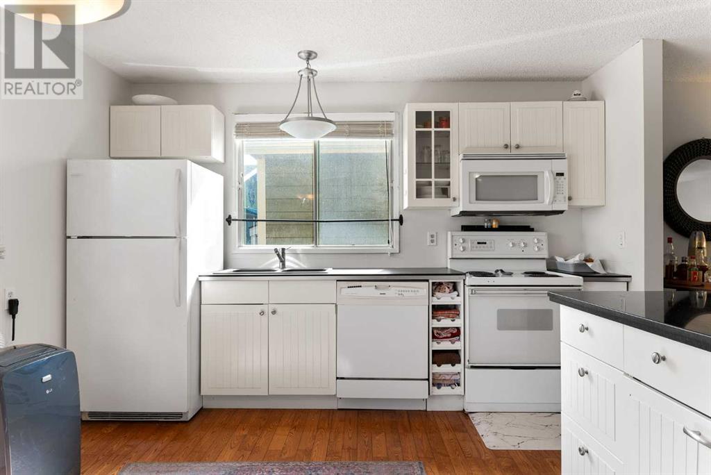 Single Family House Bi-level for Sale in  Ogmoor Place SE Ogden Calgary 