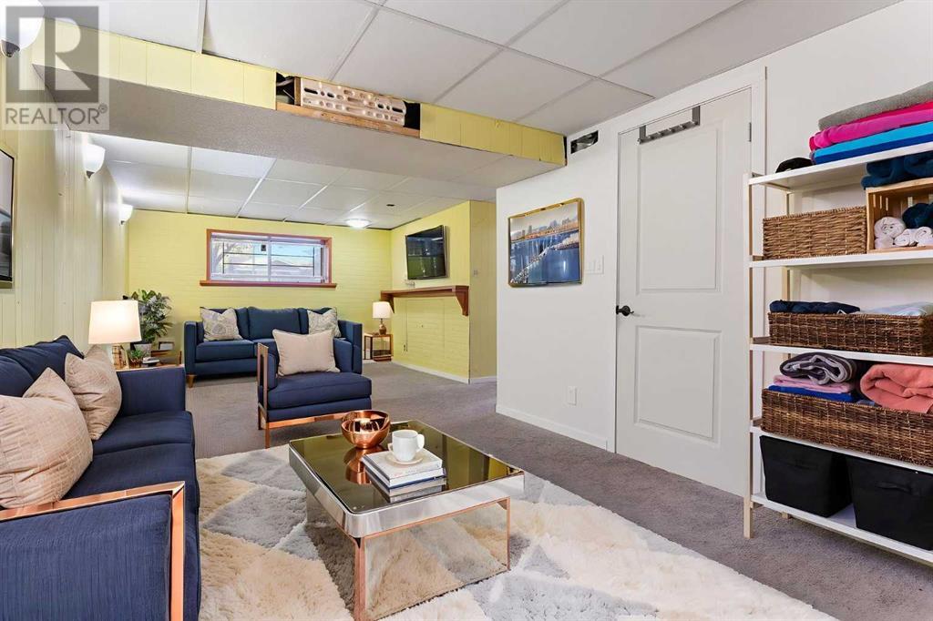 Single Family House Bi-level for Sale in  Ogmoor Place SE Ogden Calgary 