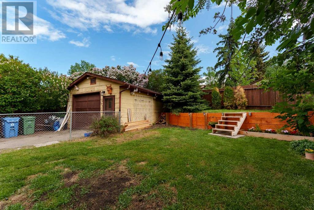Single Family House Bi-level for Sale in  Ogmoor Place SE Ogden Calgary 