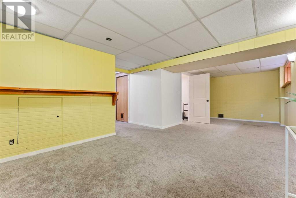 Single Family House Bi-level for Sale in  Ogmoor Place SE Ogden Calgary 