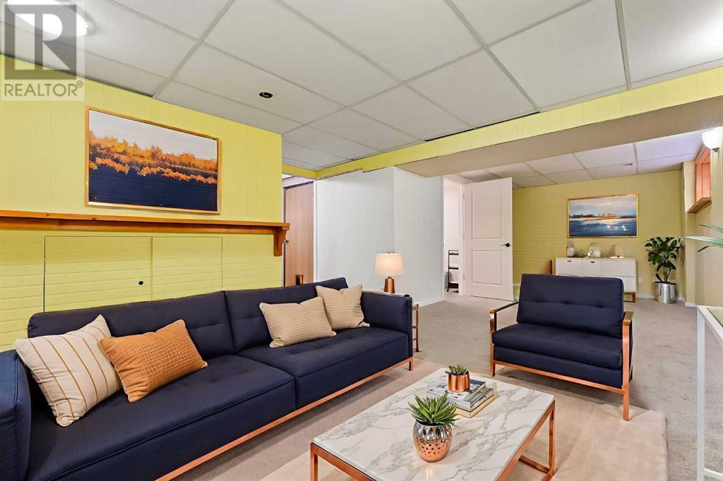 Single Family House Bi-level for Sale in  Ogmoor Place SE Ogden Calgary 