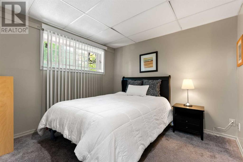 Single Family House Bi-level for Sale in  Ogmoor Place SE Ogden Calgary 