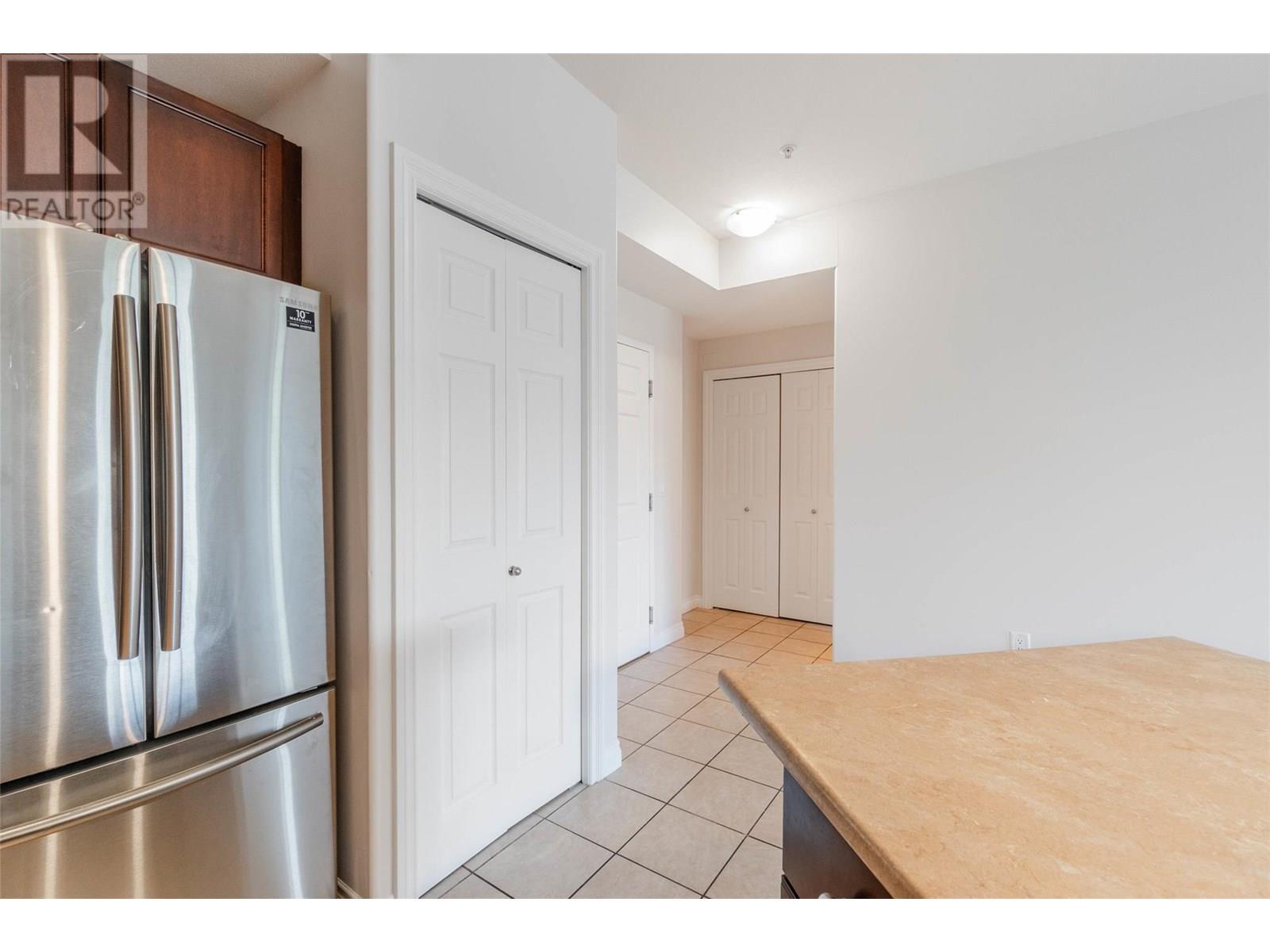 921 SPILLWAY Road Unit# 212C, Oliver