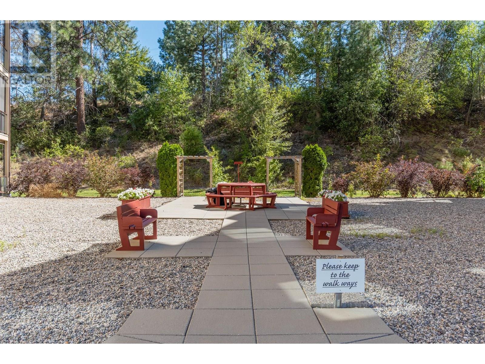 921 SPILLWAY Road Unit# 212C, Oliver