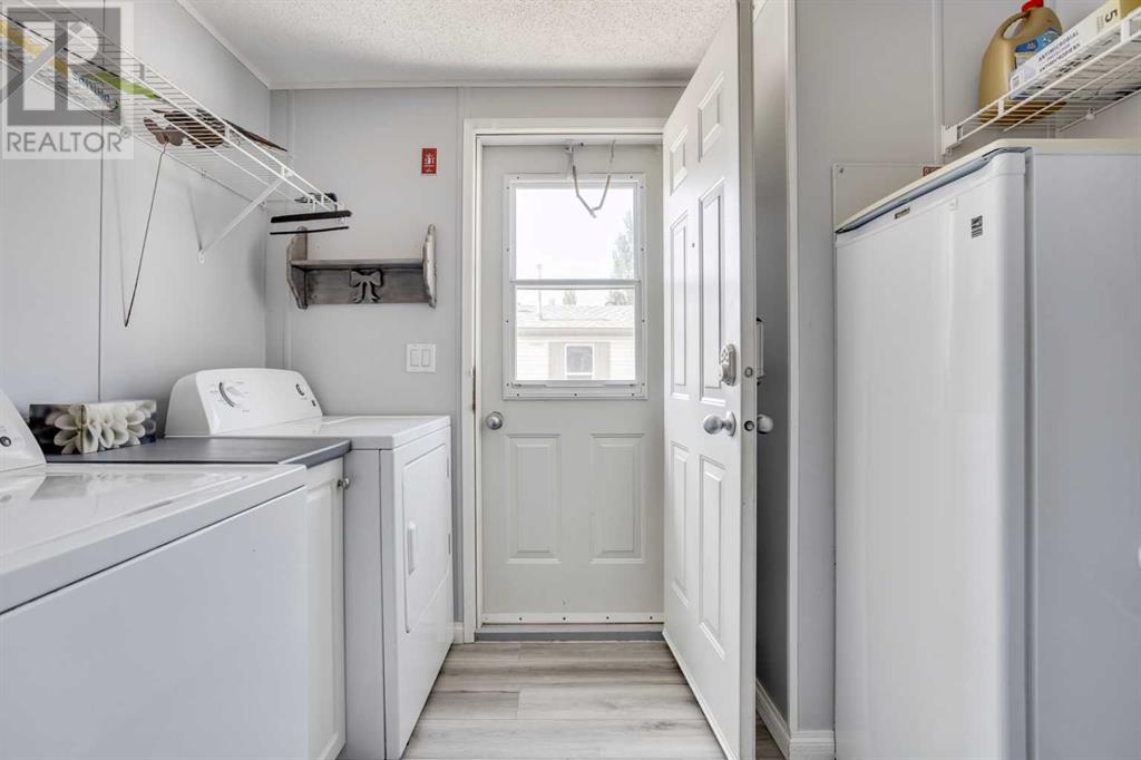 Photo 10 of 125 Mckinlay Crescent, Fort Mcmurray AB