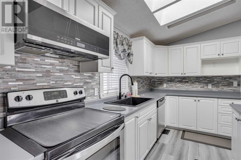 Photo 1 of 125 Mckinlay Crescent, Fort Mcmurray AB