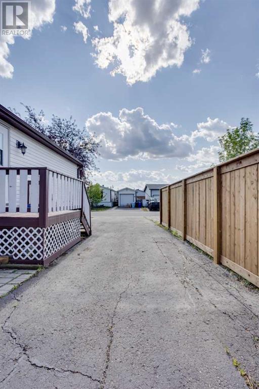 Photo 33 of 125 Mckinlay Crescent, Fort Mcmurray AB
