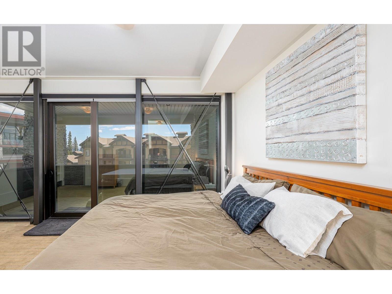 5088 Snowbird Way Unit# 25 Lot# 12, Big White