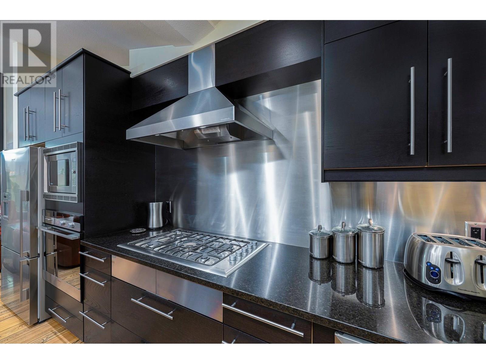 5088 Snowbird Way Unit# 25 Lot# 12, Big White