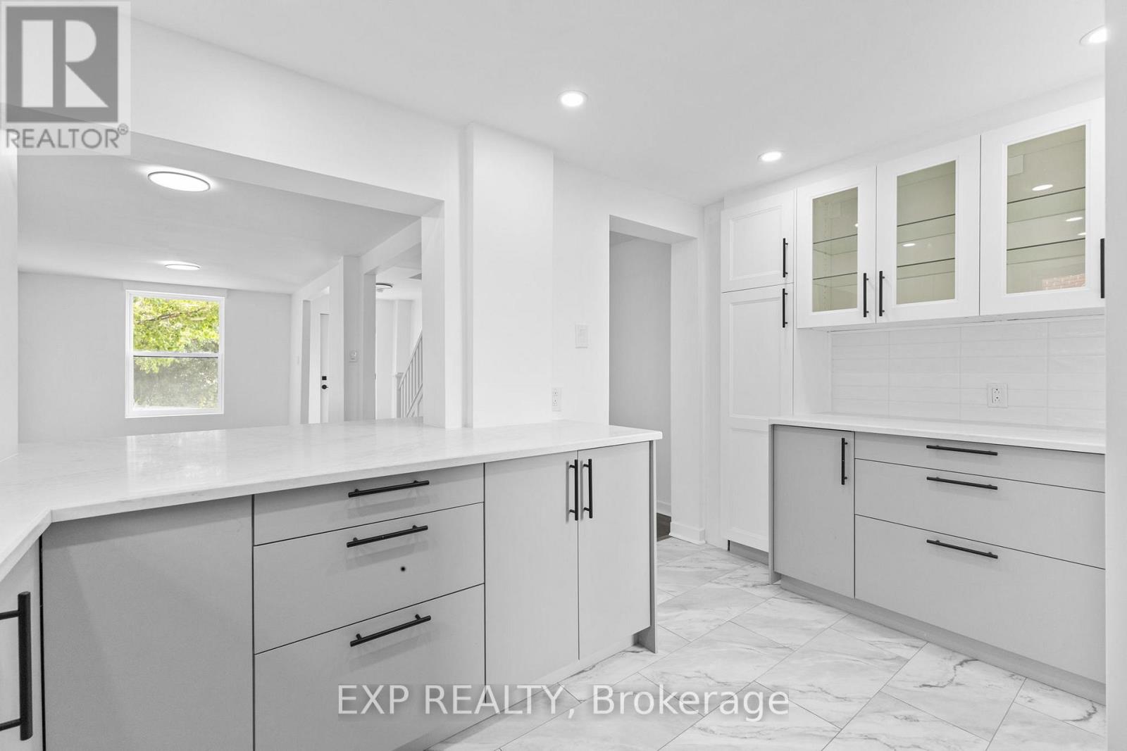 Photo 12 of 145 Willow Street, Ottawa ON