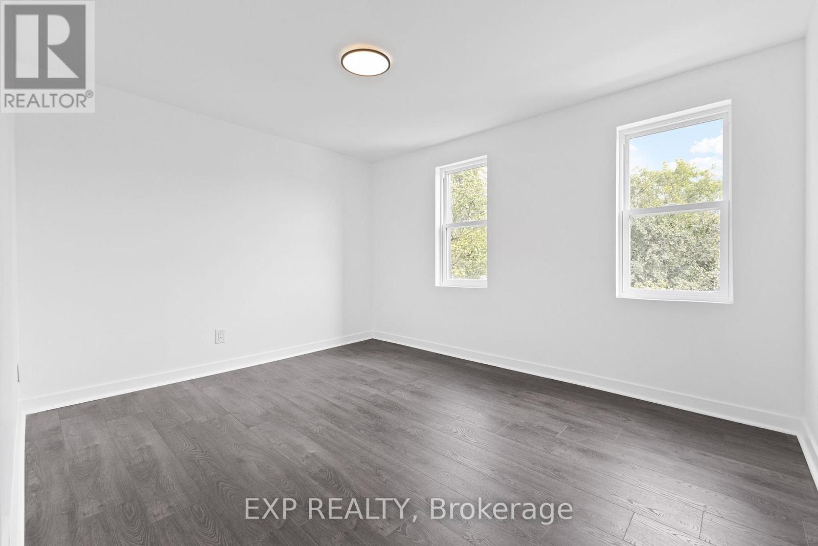 Photo 11 of 145 Willow Street, Ottawa ON