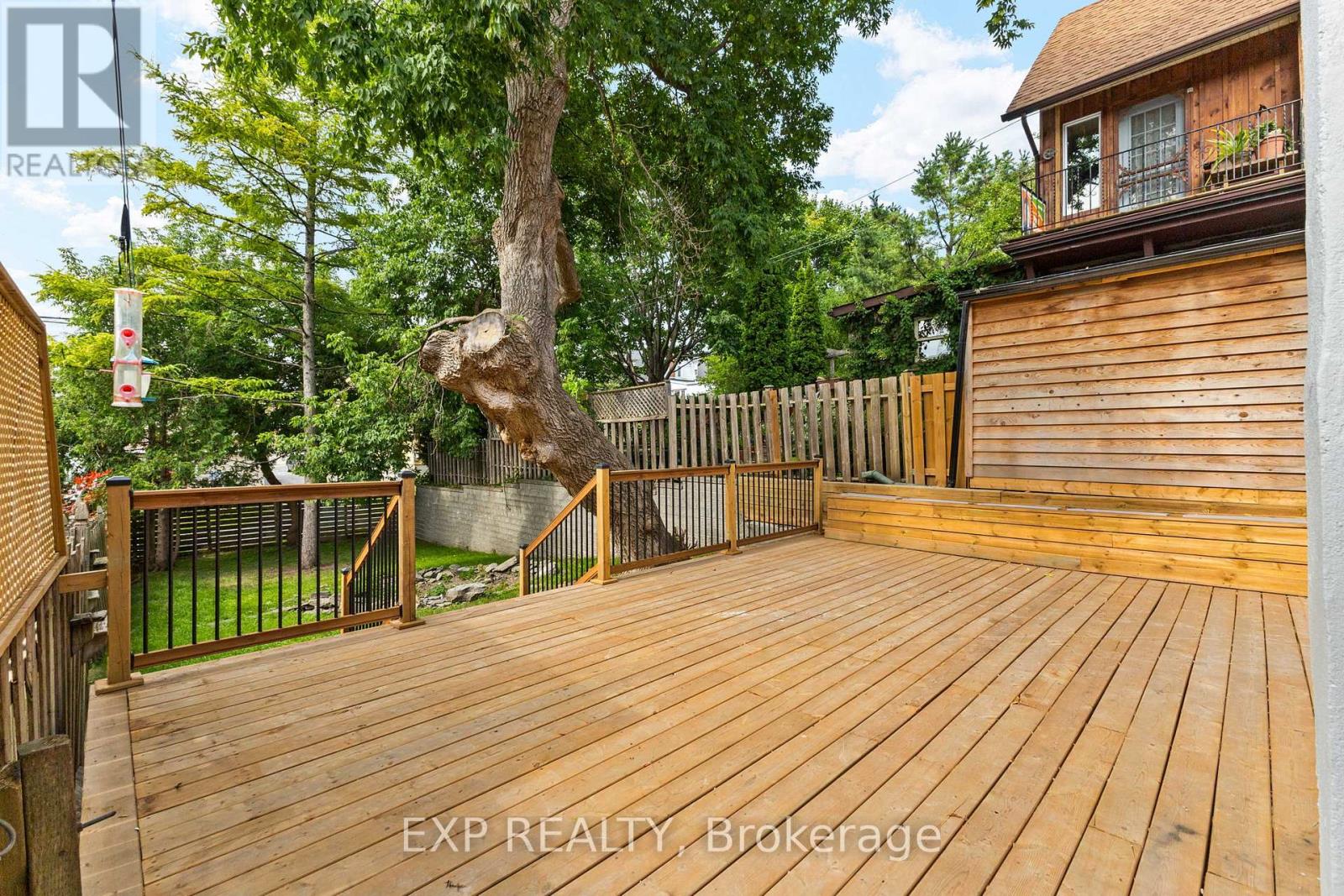 Photo 2 of 145 Willow Street, Ottawa ON
