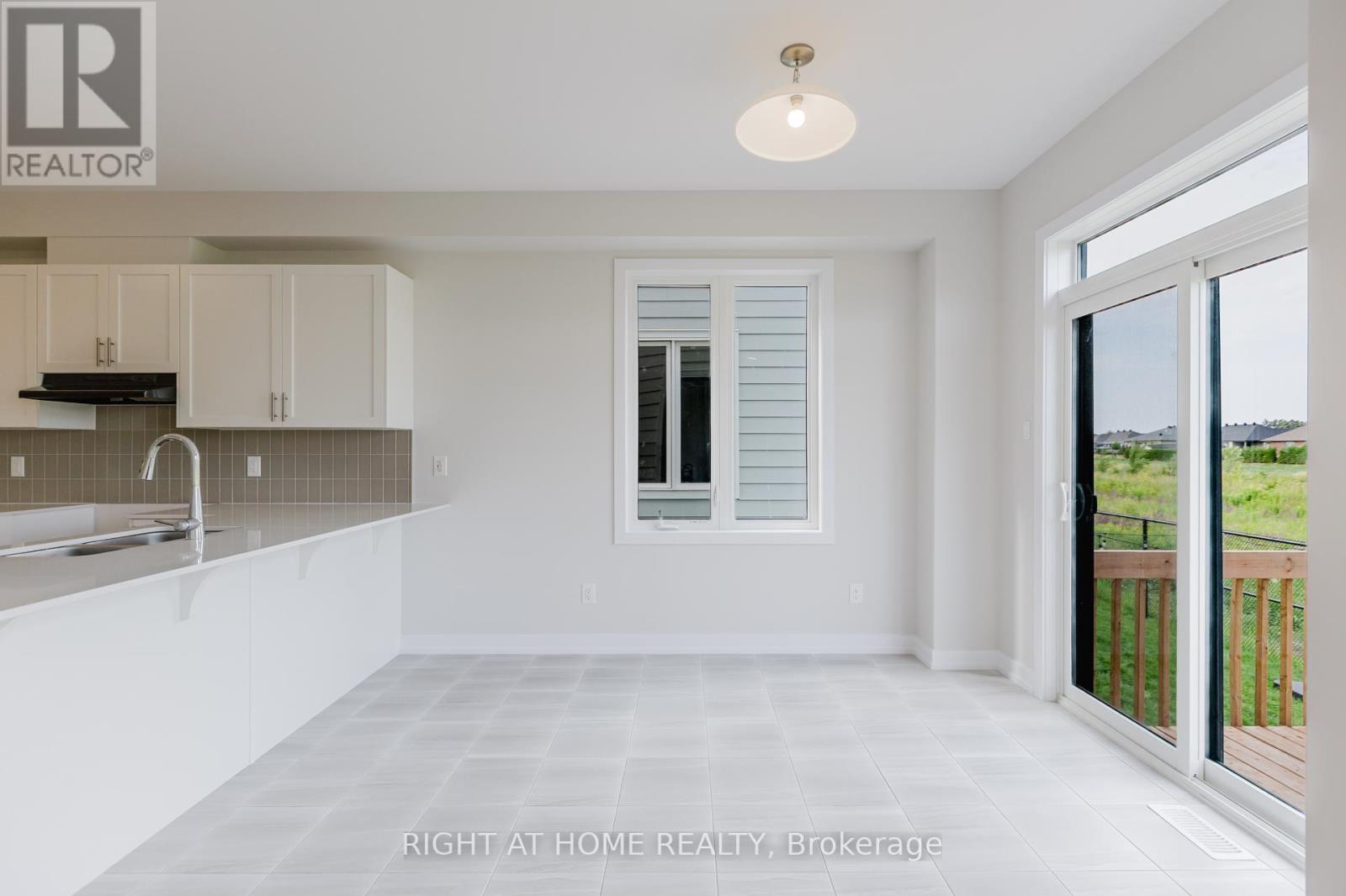 Photo 14 of 2046 Postilion Street, Ottawa ON