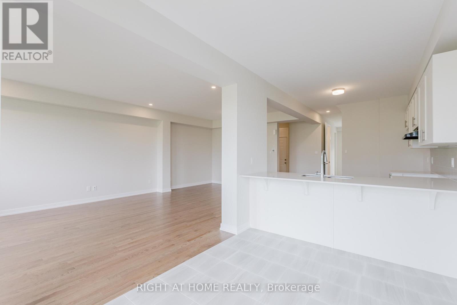 Photo 15 of 2046 Postilion Street, Ottawa ON
