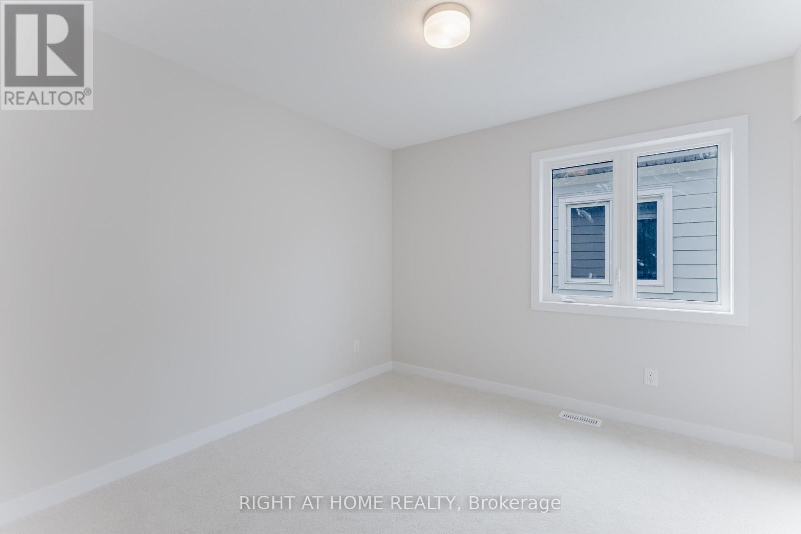 Photo 24 of 2046 Postilion Street, Ottawa ON