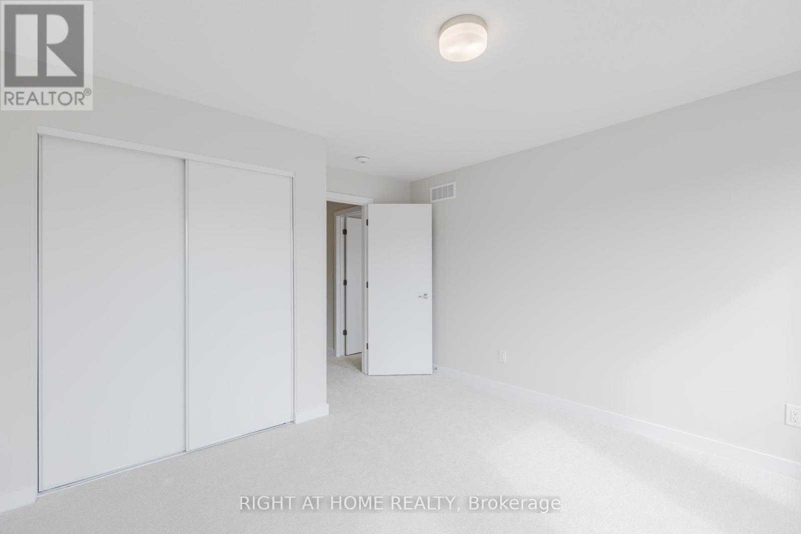 Photo 27 of 2046 Postilion Street, Ottawa ON