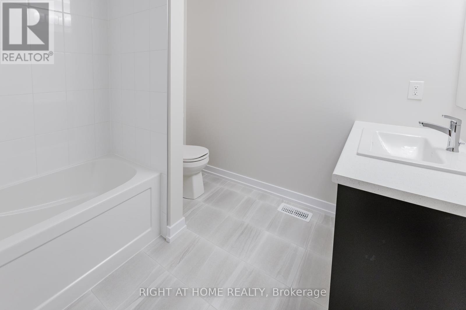 Photo 30 of 2046 Postilion Street, Ottawa ON