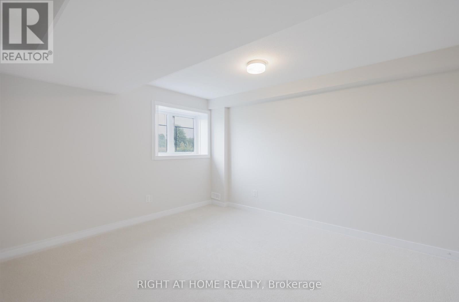 Photo 37 of 2046 Postilion Street, Ottawa ON