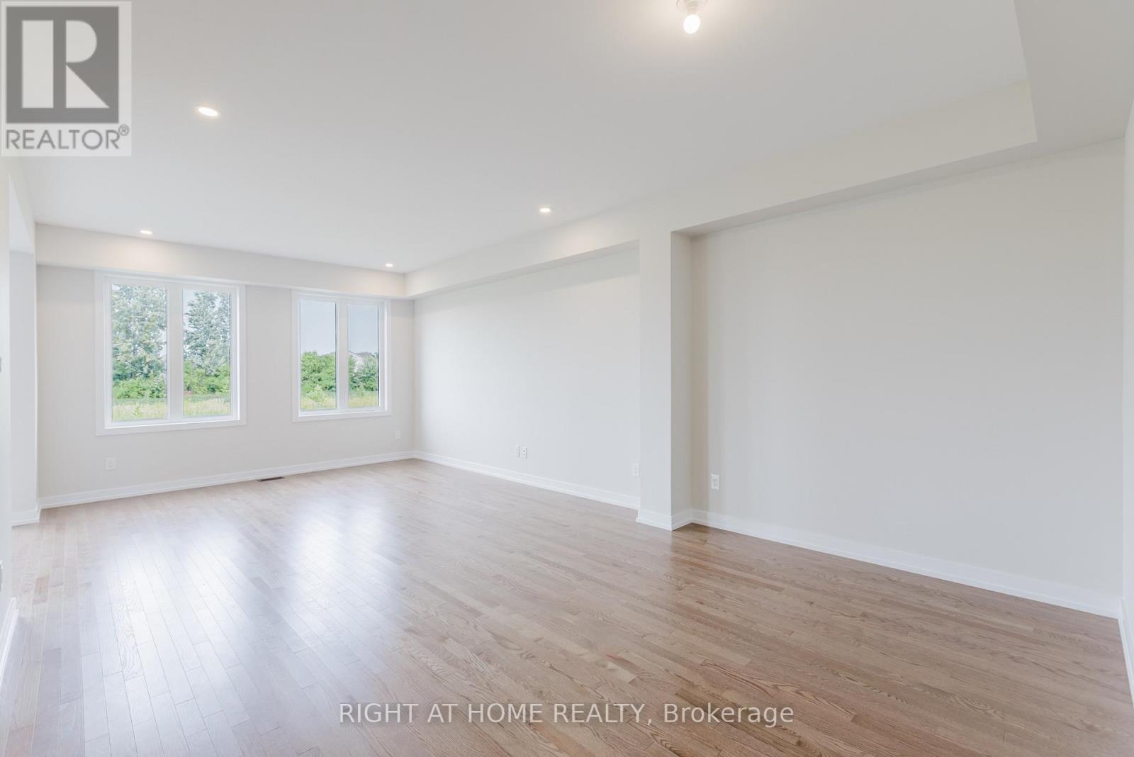 Photo 9 of 2046 Postilion Street, Ottawa ON