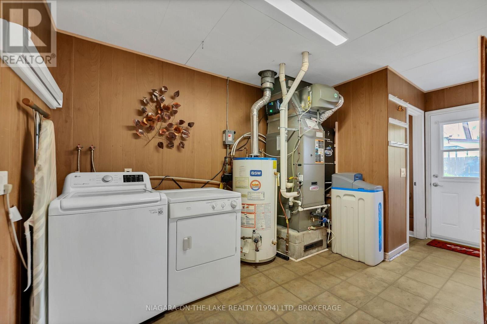 Photo 23 of 3724 Hershey Street, Fort Erie ON