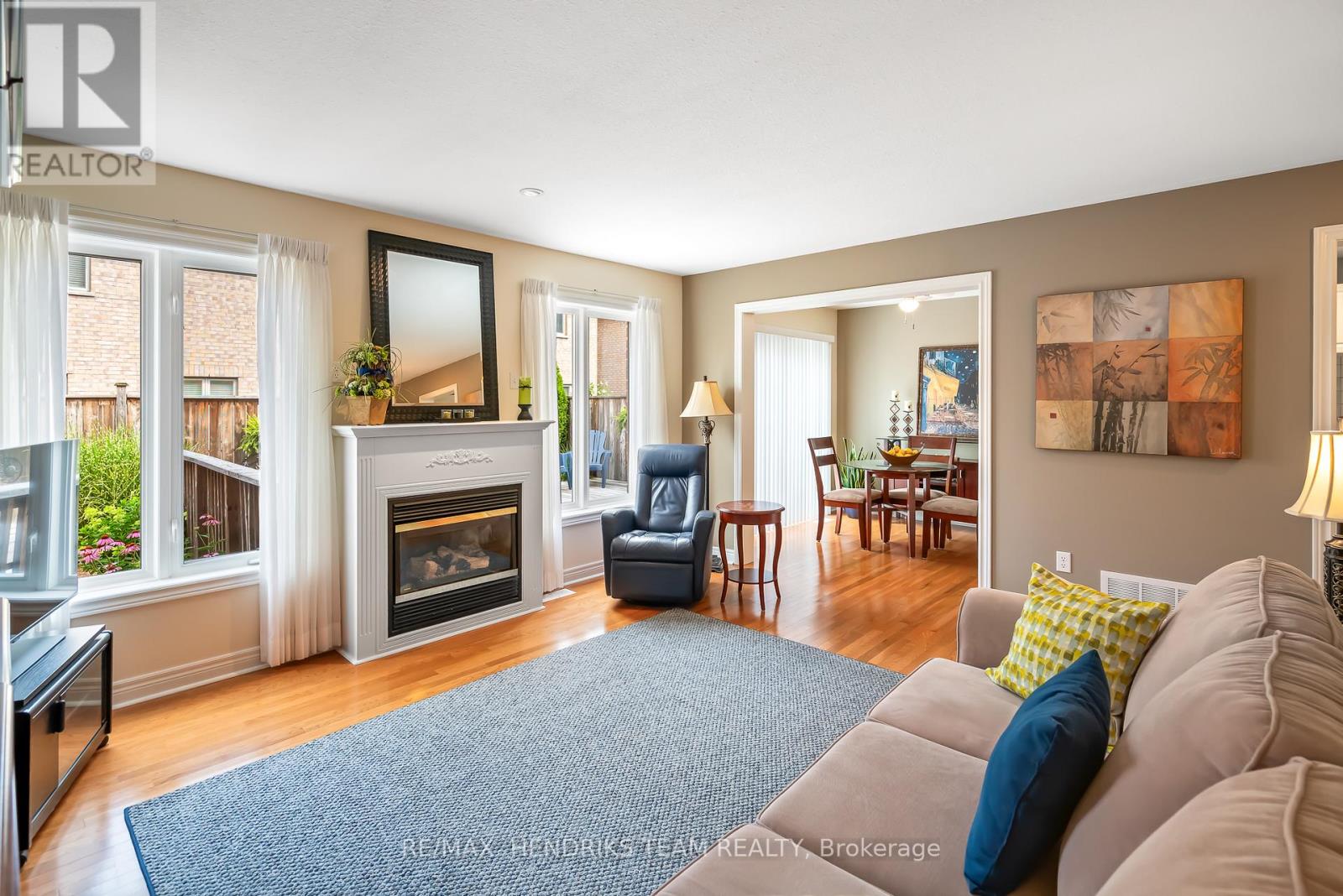 Photo 10 of 89 Young Crescent, Niagaraonthelake ON