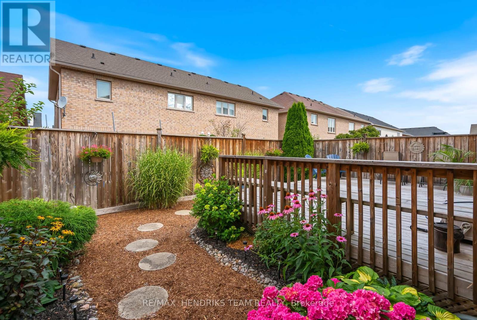 Photo 21 of 89 Young Crescent, Niagaraonthelake ON