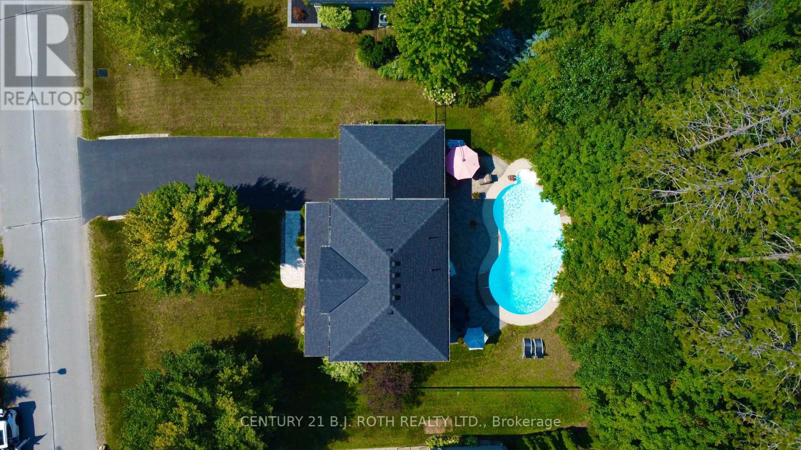 Photo 32 of 12 Lloyd Cook Drive E, Springwater ON