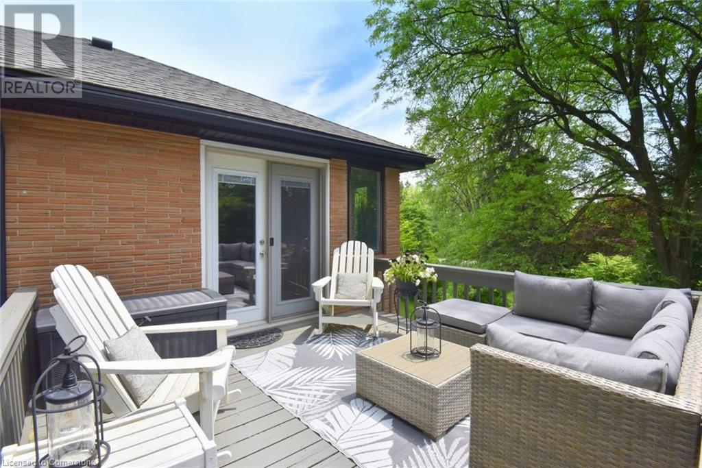 Photo 38 of 4 Sun Avenue, Dundas ON